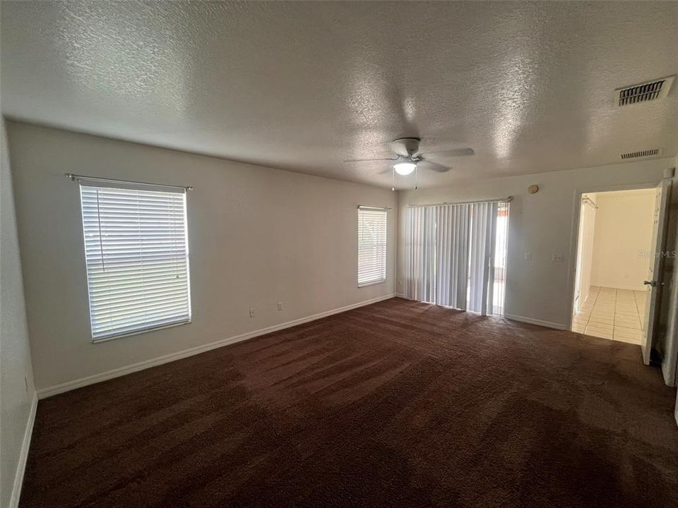 For Rent: $1,950 (3 beds, 2 baths, 1513 Square Feet)