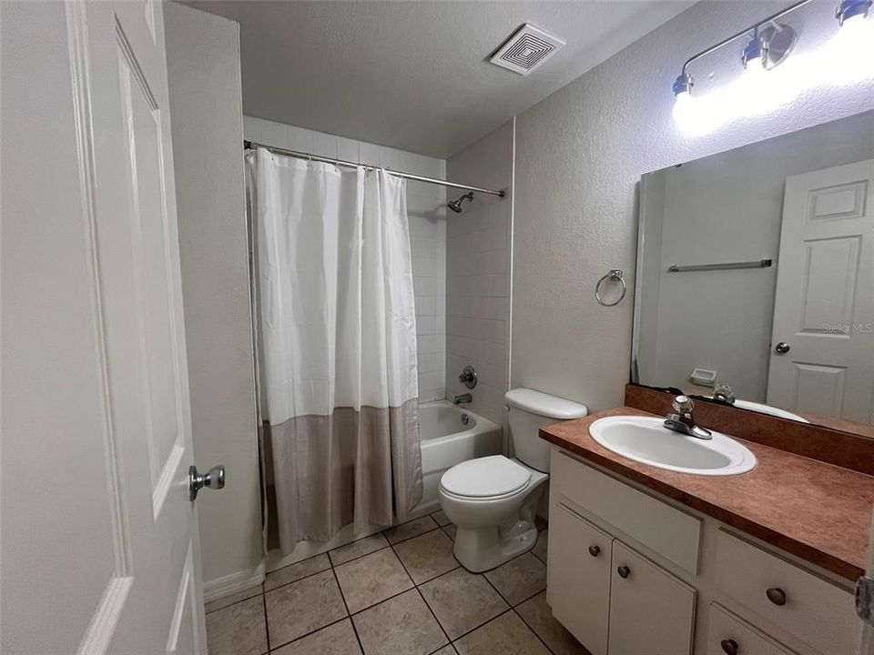 For Rent: $1,950 (3 beds, 2 baths, 1513 Square Feet)