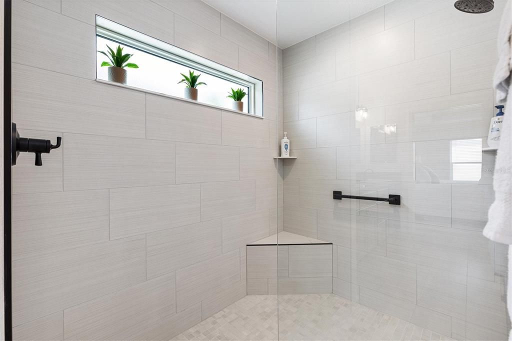 En Venta: $449,000 (3 camas, 2 baños, 1794 Pies cuadrados)