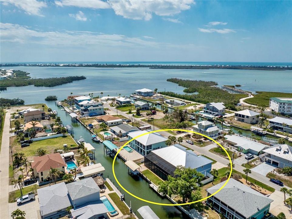 En Venta: $1,750,000 (3 camas, 4 baños, 2806 Pies cuadrados)