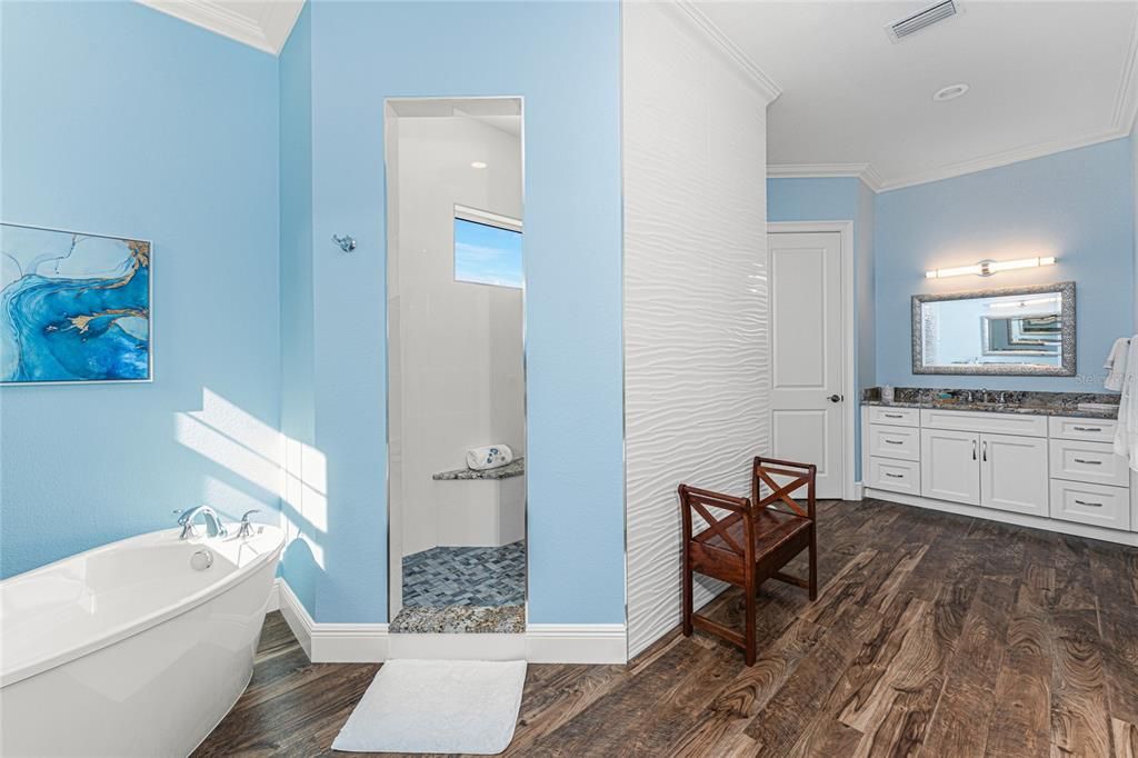 En Venta: $1,750,000 (3 camas, 4 baños, 2806 Pies cuadrados)