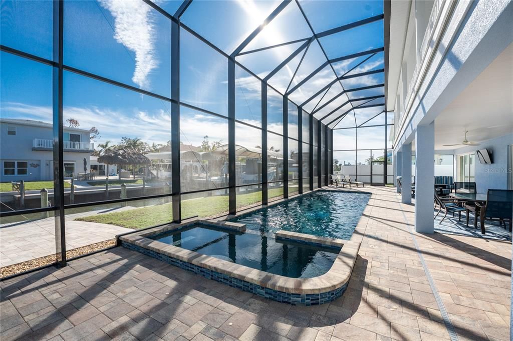 En Venta: $1,750,000 (3 camas, 4 baños, 2806 Pies cuadrados)