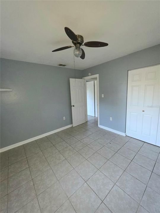For Rent: $1,350 (3 beds, 1 baths, 1076 Square Feet)