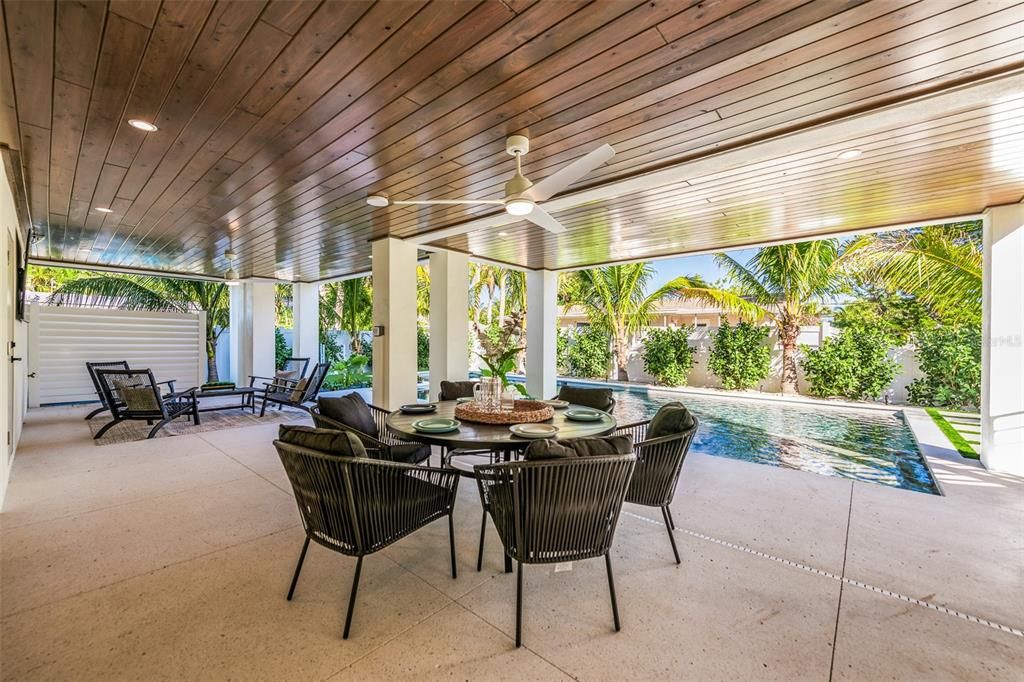 En Venta: $4,400,000 (4 camas, 4 baños, 3200 Pies cuadrados)