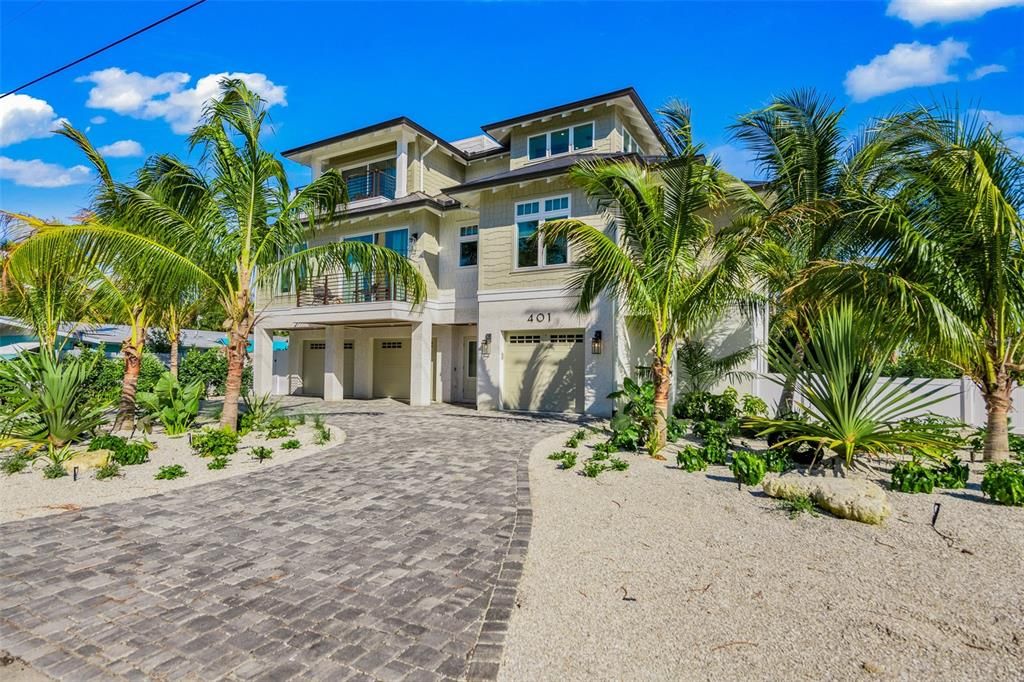 En Venta: $4,400,000 (4 camas, 4 baños, 3200 Pies cuadrados)