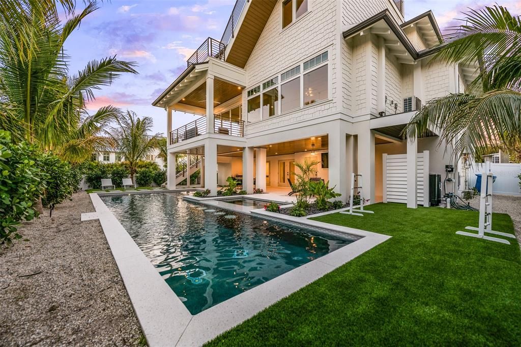 En Venta: $4,400,000 (4 camas, 4 baños, 3200 Pies cuadrados)