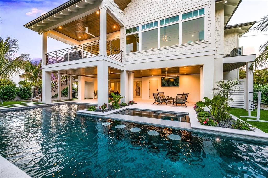 En Venta: $4,400,000 (4 camas, 4 baños, 3200 Pies cuadrados)