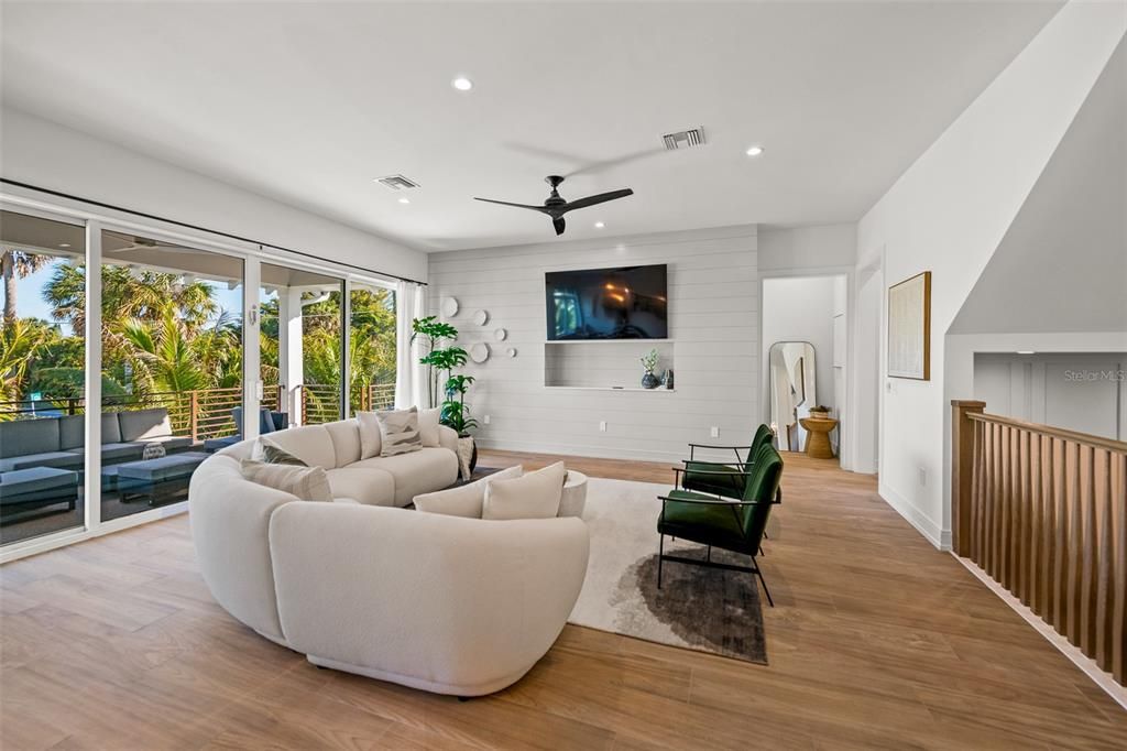 En Venta: $4,400,000 (4 camas, 4 baños, 3200 Pies cuadrados)