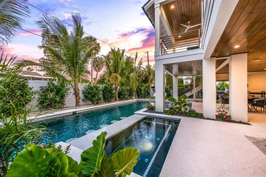 En Venta: $4,400,000 (4 camas, 4 baños, 3200 Pies cuadrados)