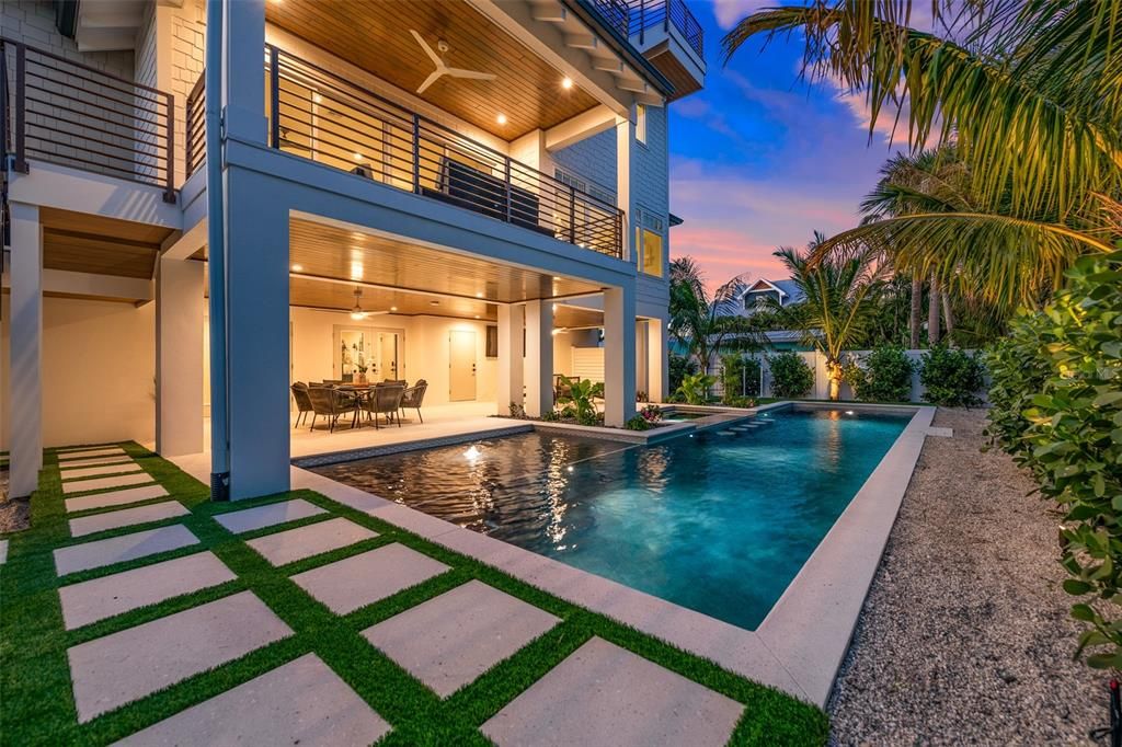 En Venta: $4,400,000 (4 camas, 4 baños, 3200 Pies cuadrados)