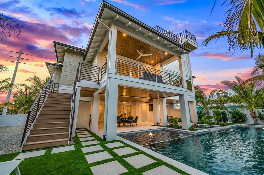 En Venta: $4,400,000 (4 camas, 4 baños, 3200 Pies cuadrados)