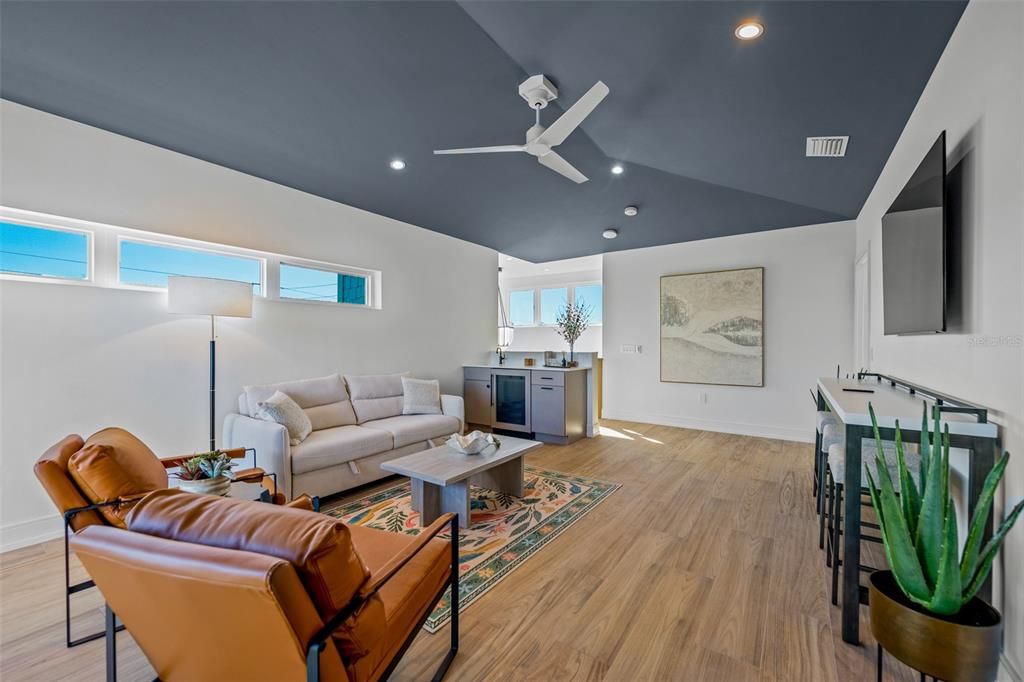 En Venta: $4,400,000 (4 camas, 4 baños, 3200 Pies cuadrados)