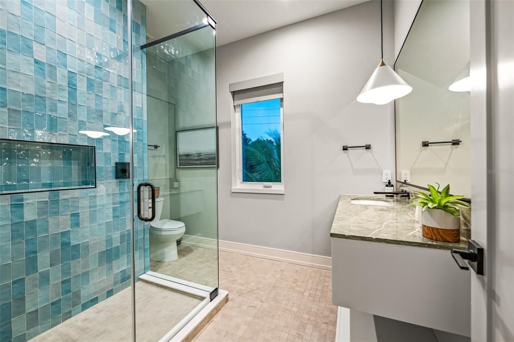 En Venta: $4,400,000 (4 camas, 4 baños, 3200 Pies cuadrados)