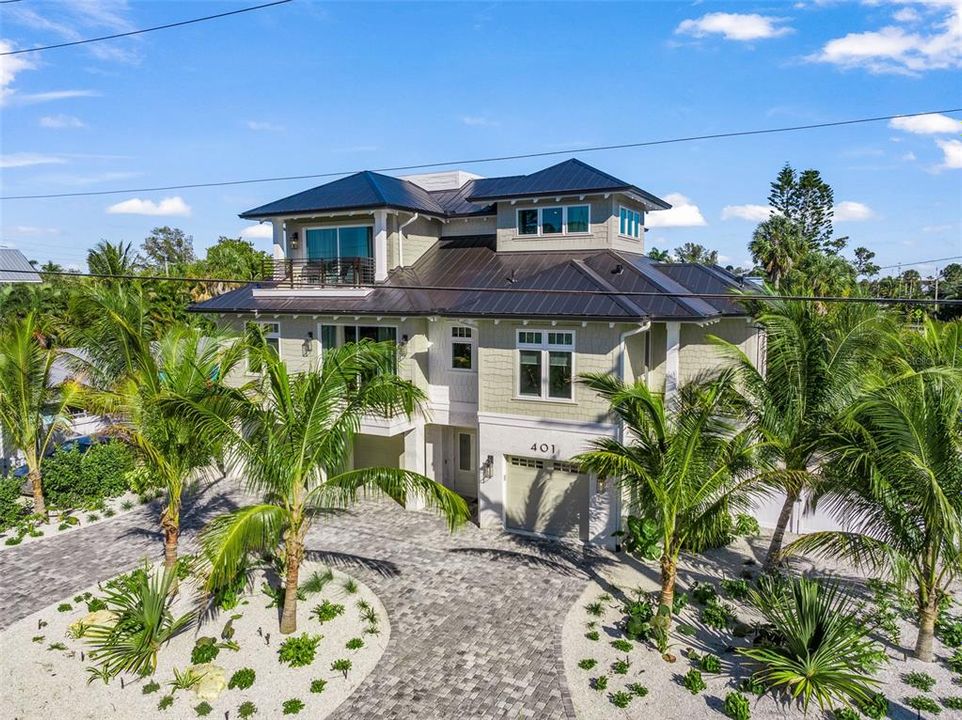 En Venta: $4,400,000 (4 camas, 4 baños, 3200 Pies cuadrados)