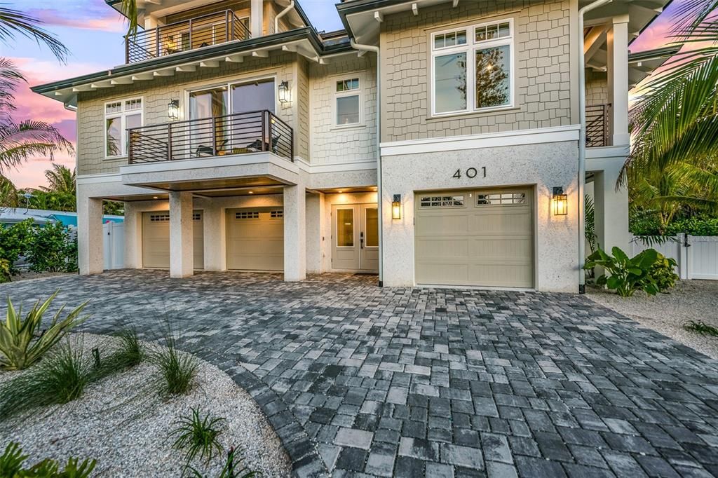 En Venta: $4,400,000 (4 camas, 4 baños, 3200 Pies cuadrados)