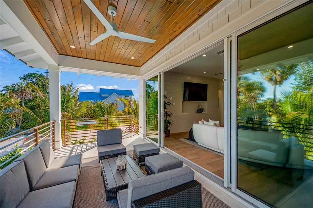 En Venta: $4,400,000 (4 camas, 4 baños, 3200 Pies cuadrados)