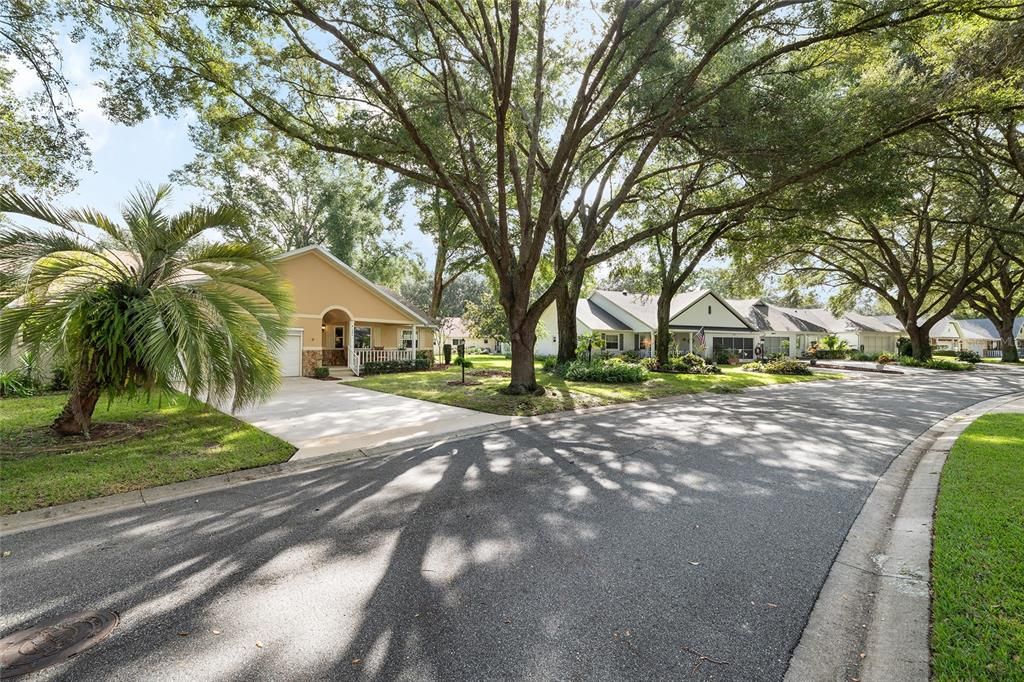 Active With Contract: $250,000 (2 beds, 2 baths, 1886 Square Feet)