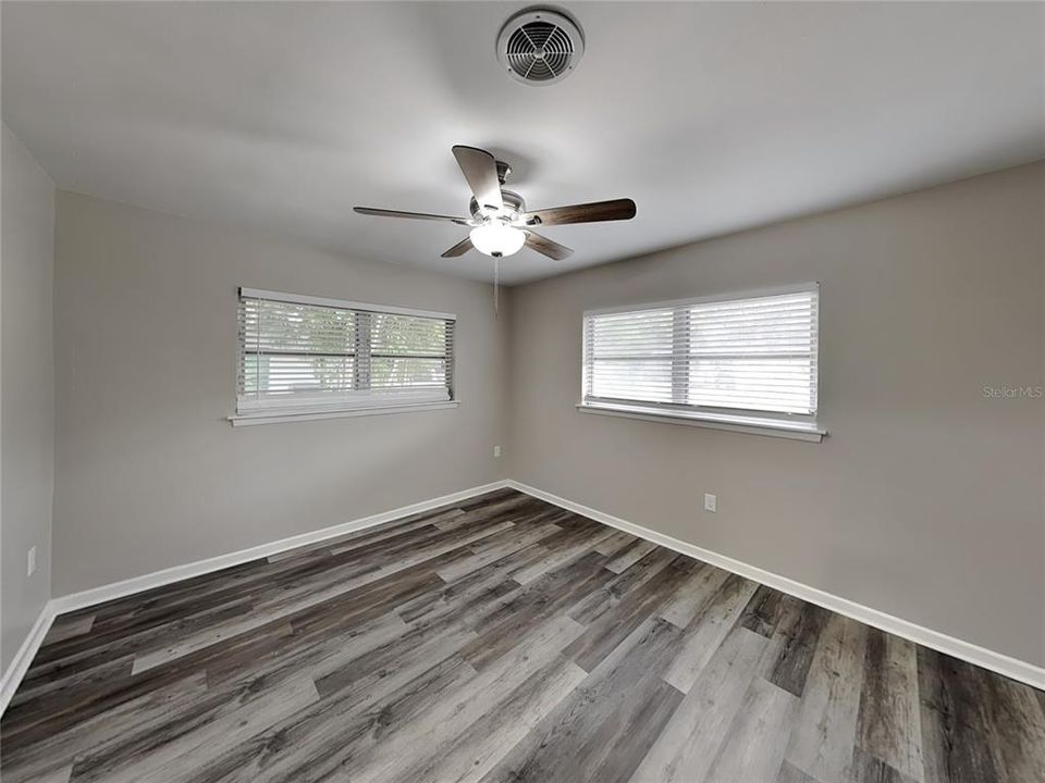 Active With Contract: $1,859 (2 beds, 2 baths, 1419 Square Feet)
