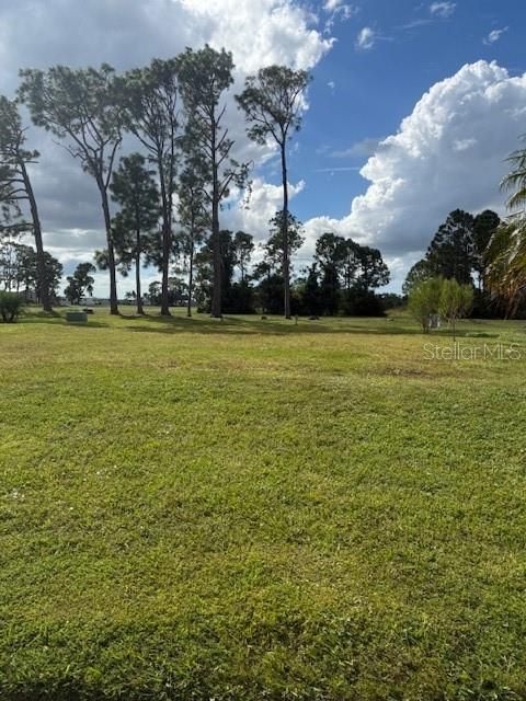 待售: $37,500 (0.16 acres)