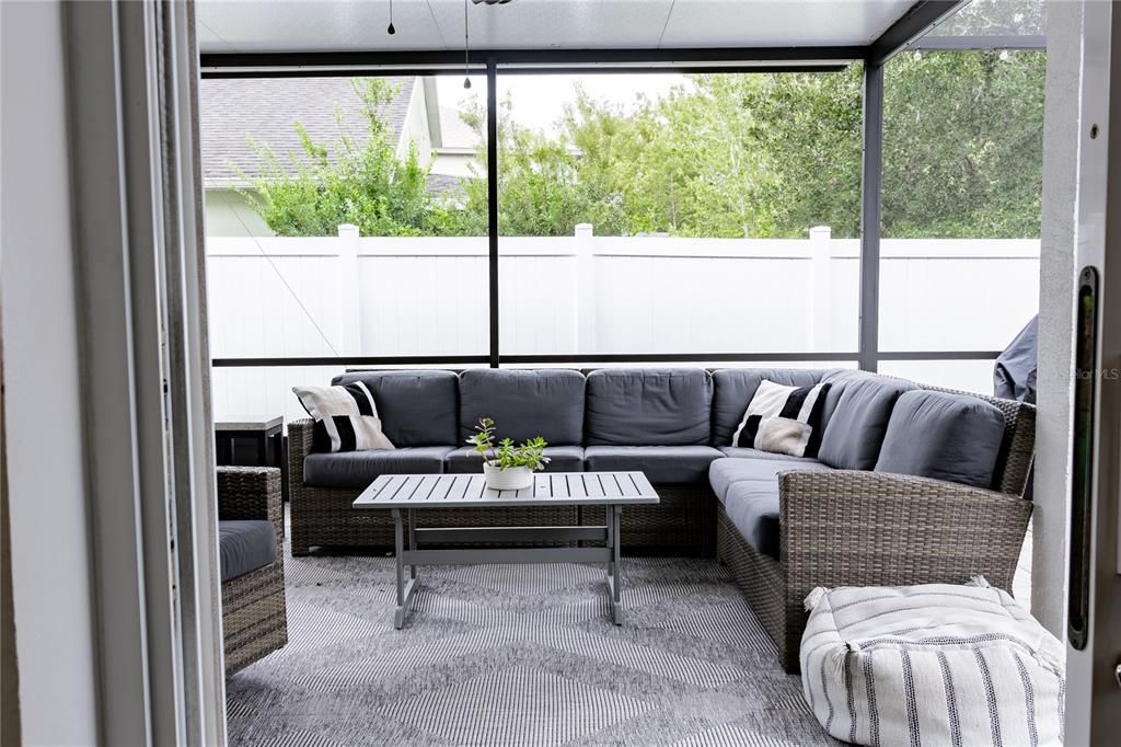 Active With Contract: $699,000 (5 beds, 2 baths, 3000 Square Feet)