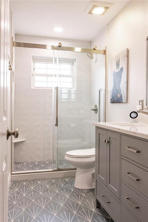 Active With Contract: $699,000 (5 beds, 2 baths, 3000 Square Feet)