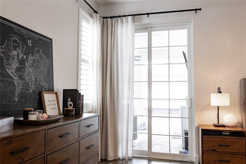 Active With Contract: $699,000 (5 beds, 2 baths, 3000 Square Feet)