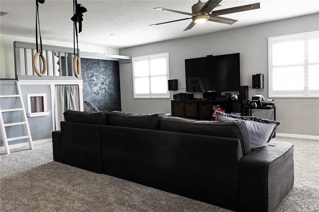 Active With Contract: $699,000 (5 beds, 2 baths, 3000 Square Feet)