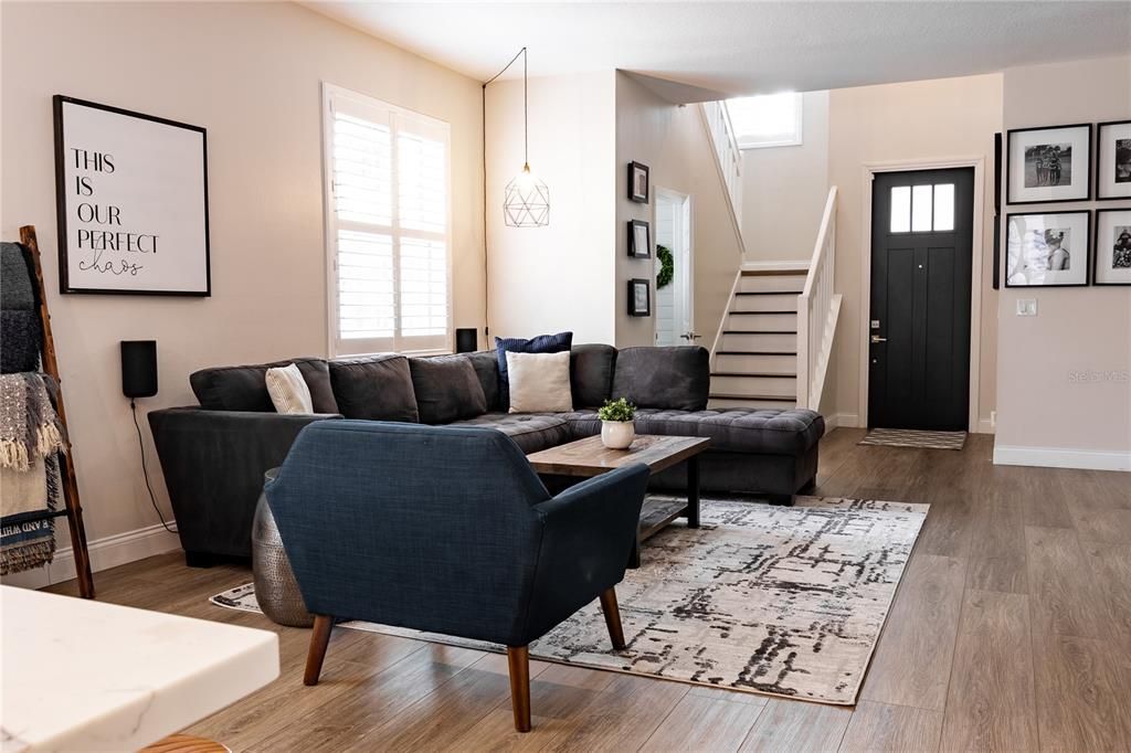 Active With Contract: $699,000 (5 beds, 2 baths, 3000 Square Feet)