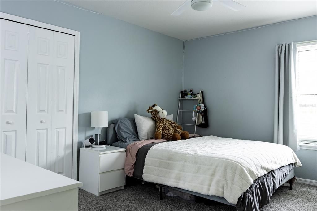 Active With Contract: $699,000 (5 beds, 2 baths, 3000 Square Feet)