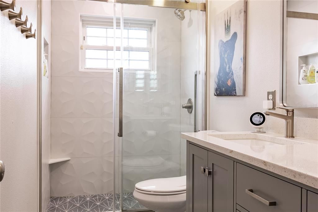 Active With Contract: $699,000 (5 beds, 2 baths, 3000 Square Feet)