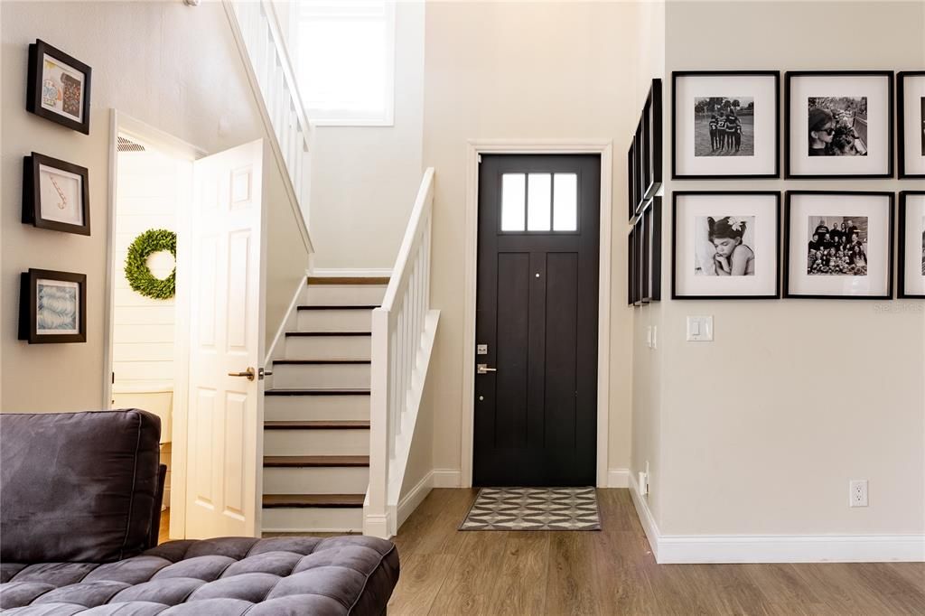 Active With Contract: $699,000 (5 beds, 2 baths, 3000 Square Feet)