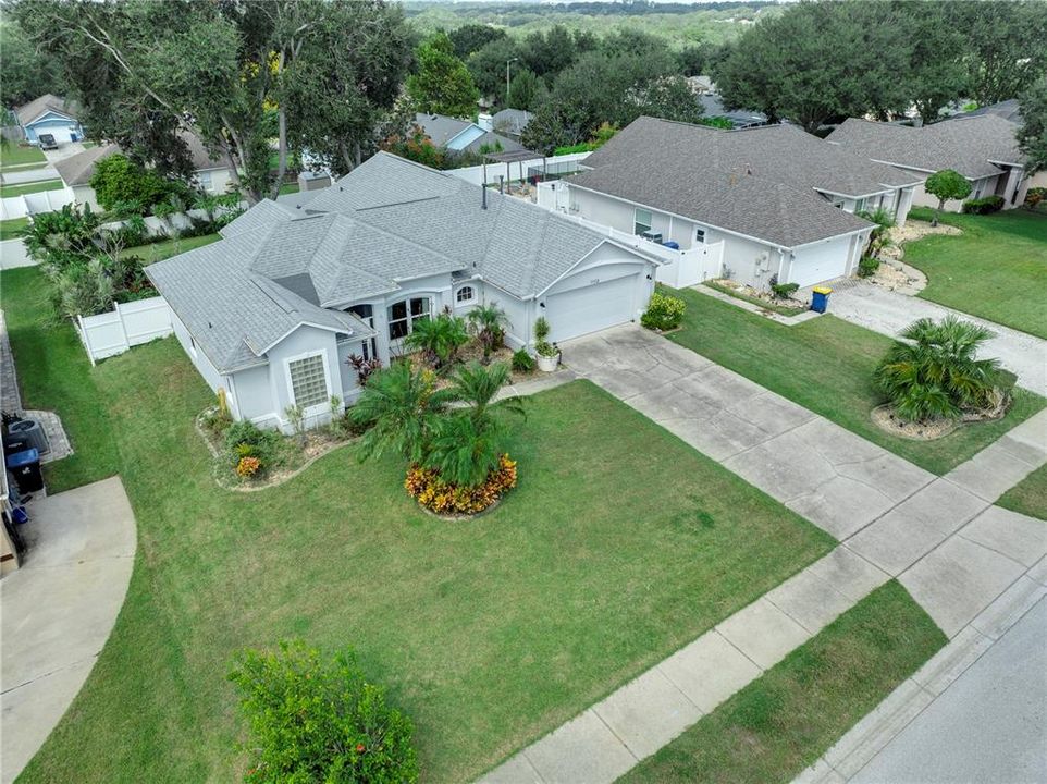 На продажу: $395,000 (3 спален, 2 ванн, 1903 Квадратных фут)