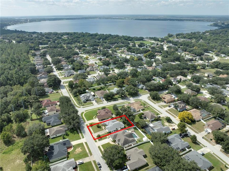 На продажу: $395,000 (3 спален, 2 ванн, 1903 Квадратных фут)