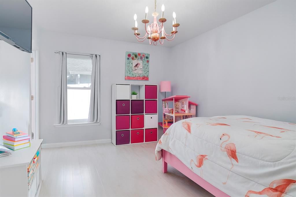 На продажу: $395,000 (3 спален, 2 ванн, 1903 Квадратных фут)