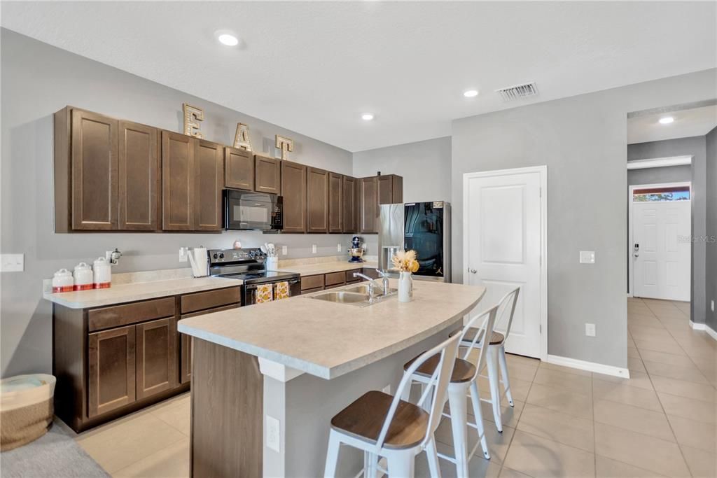 En Venta: $244,000 (3 camas, 2 baños, 1707 Pies cuadrados)