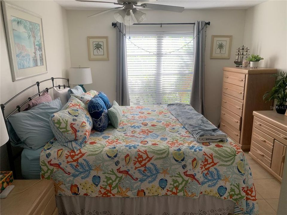 For Sale: $92,000 (2 beds, 2 baths, 919 Square Feet)