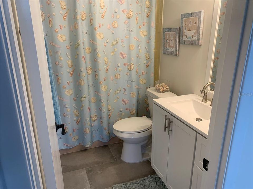 For Sale: $92,000 (2 beds, 2 baths, 919 Square Feet)