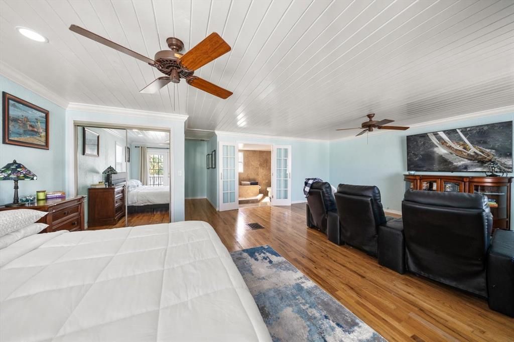 待售: $980,000 (0 贝兹, 0 浴室, 2114 平方英尺)