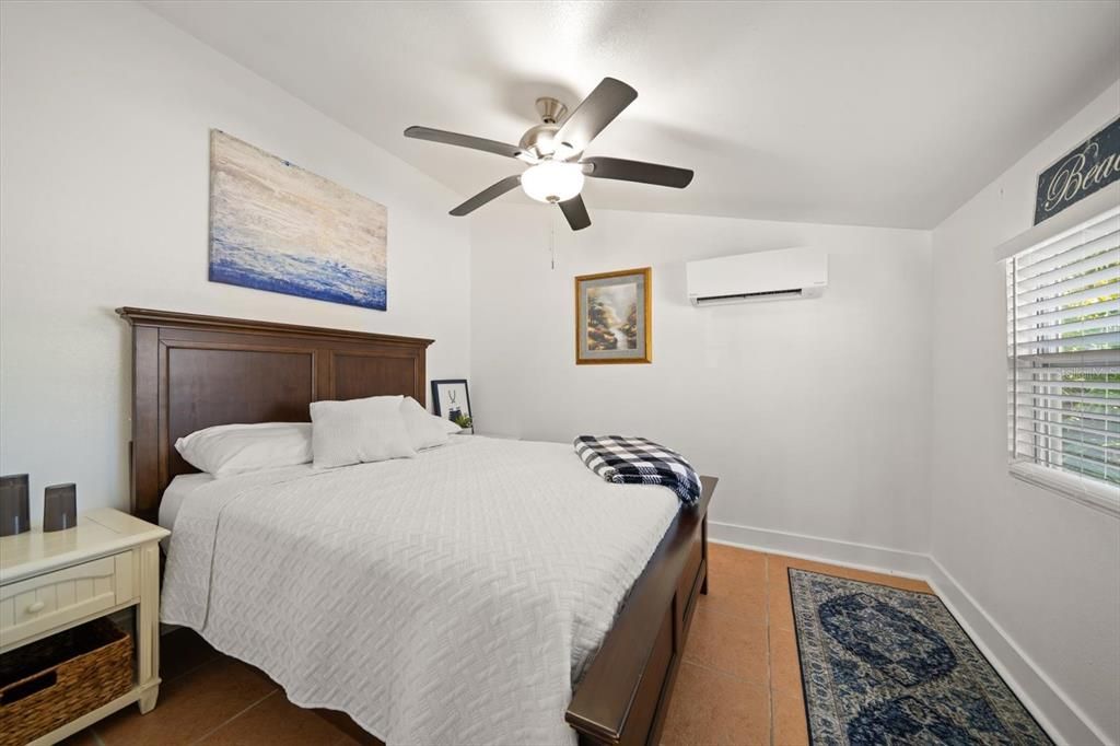 待售: $980,000 (0 贝兹, 0 浴室, 2114 平方英尺)