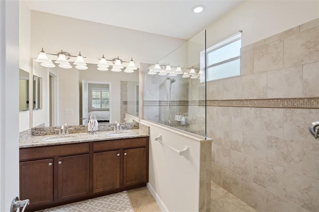 En Venta: $399,000 (3 camas, 2 baños, 1672 Pies cuadrados)