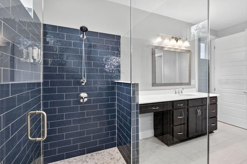 For Sale: $999,990 (4 beds, 4 baths, 3239 Square Feet)