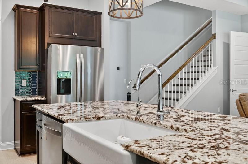 For Sale: $999,990 (4 beds, 4 baths, 3239 Square Feet)