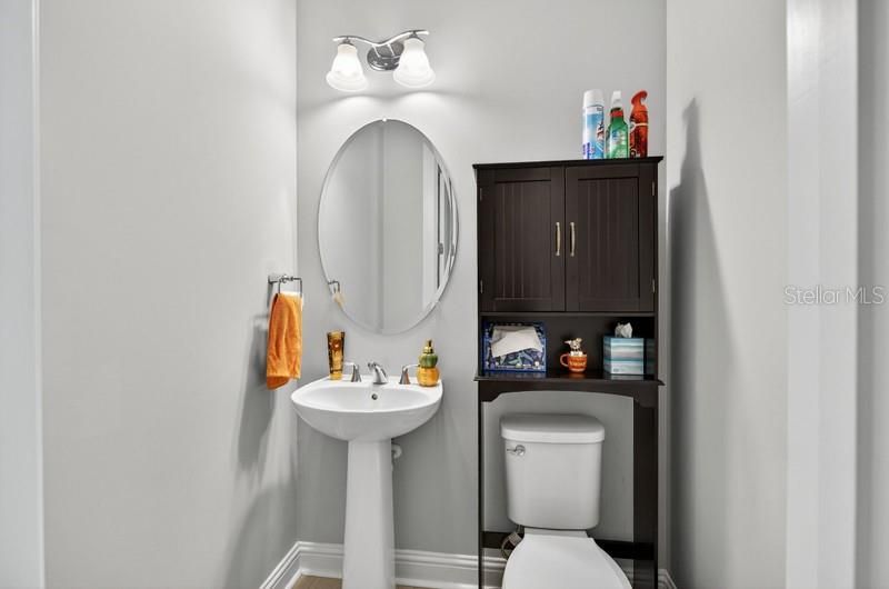 For Sale: $999,990 (4 beds, 4 baths, 3239 Square Feet)