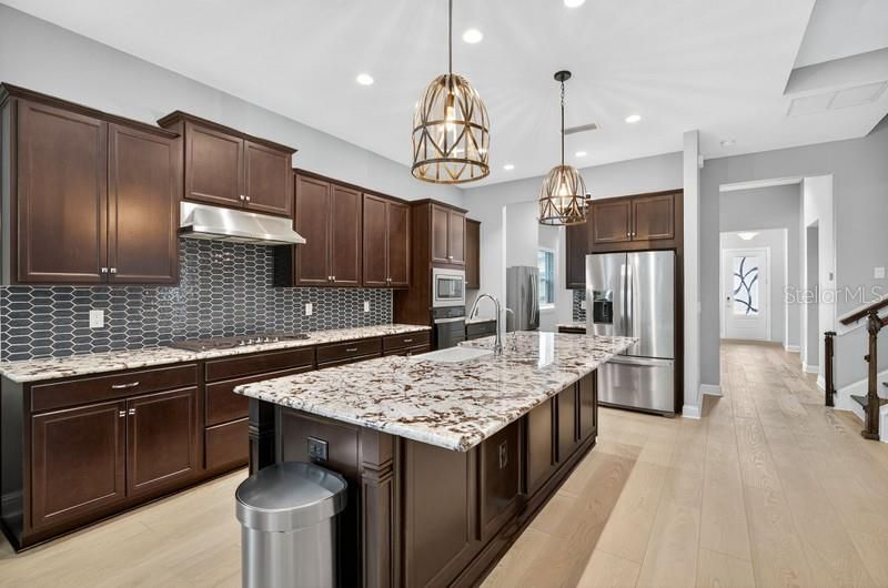 For Sale: $999,990 (4 beds, 4 baths, 3239 Square Feet)