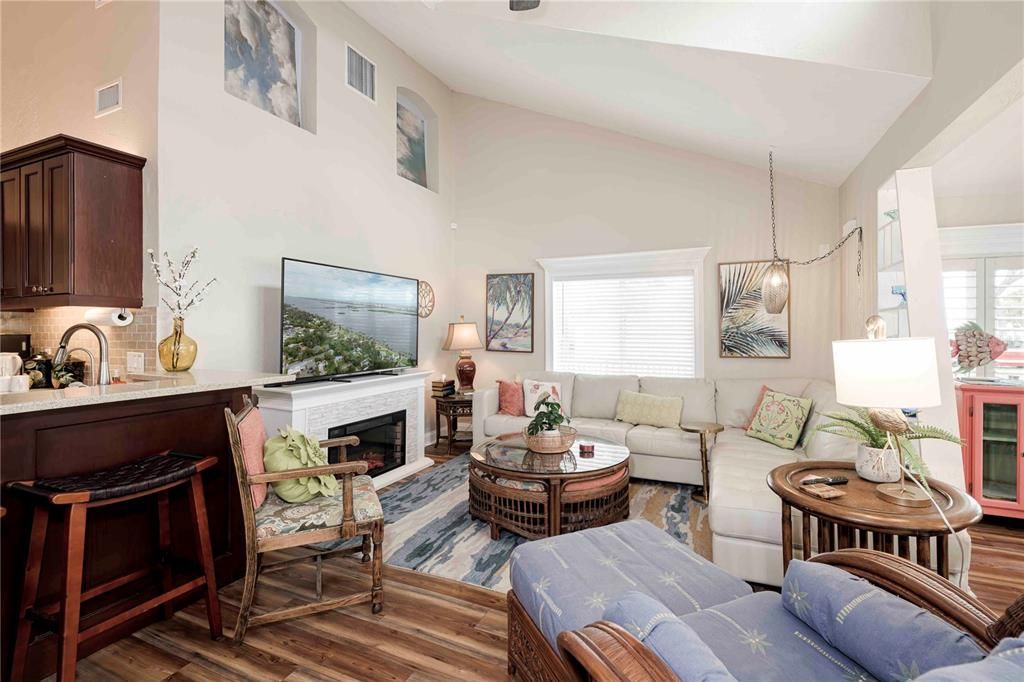 待售: $599,000 (3 贝兹, 2 浴室, 1606 平方英尺)