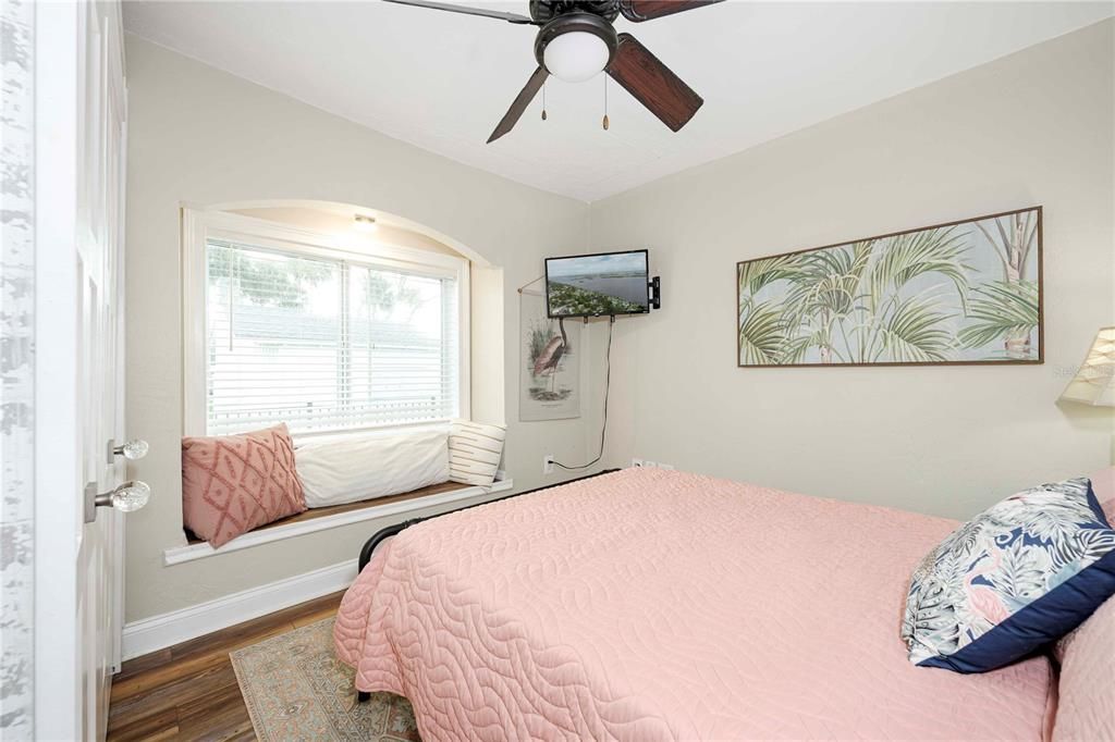 待售: $599,000 (3 贝兹, 2 浴室, 1606 平方英尺)