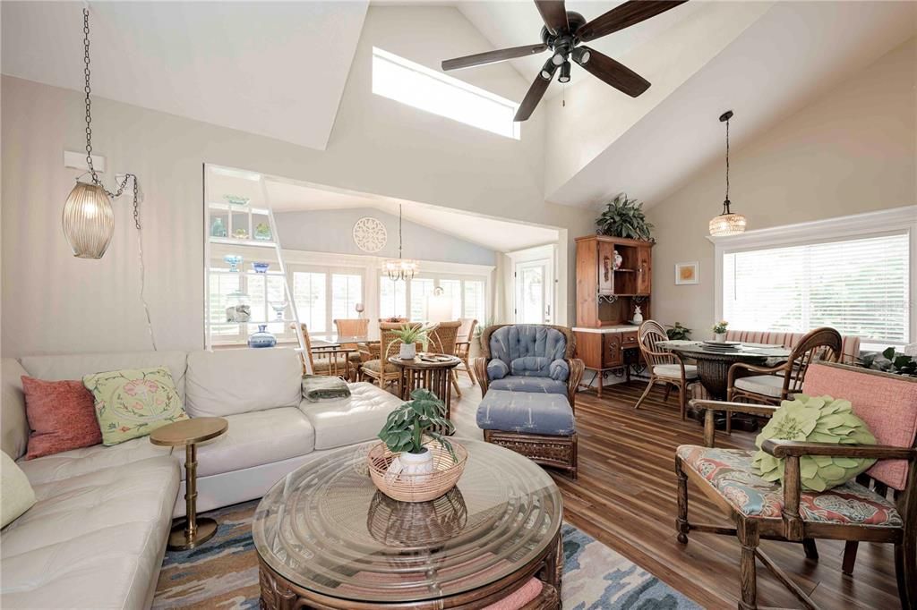 待售: $599,000 (3 贝兹, 2 浴室, 1606 平方英尺)