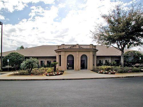 For Sale: $275,000 (3 beds, 2 baths, 1469 Square Feet)