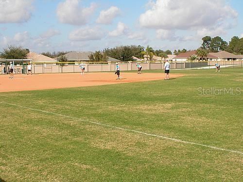 For Sale: $275,000 (3 beds, 2 baths, 1469 Square Feet)