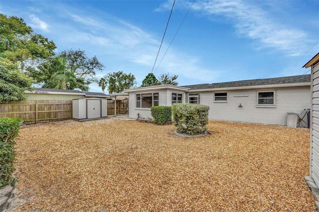 Activo con contrato: $219,900 (2 camas, 2 baños, 1054 Pies cuadrados)